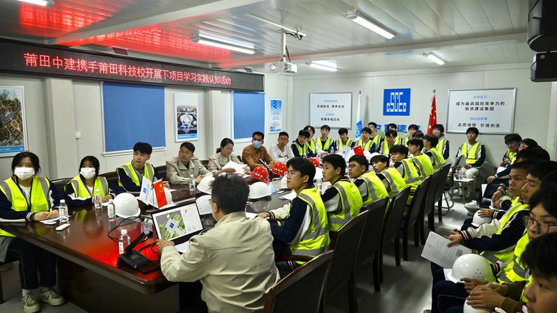 玻璃幕墙维修更换，报价单里的关键要素**