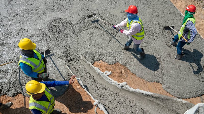 如何构建高效建筑工程施工团队：关键要素解析**